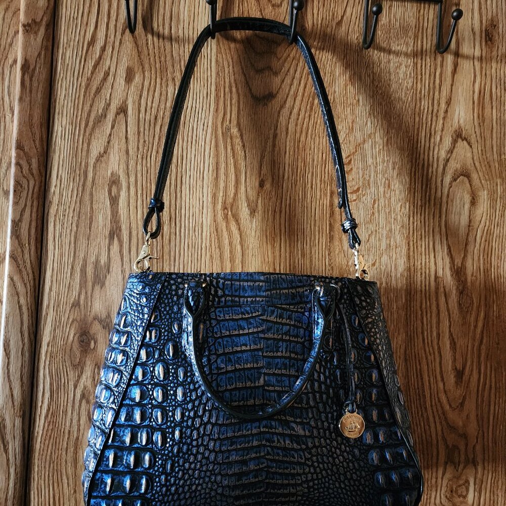 Brahmin Navy & Gold Purse - Picture 2 of 3
